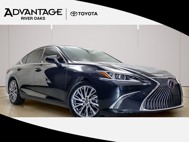 2021 LEXUS ES