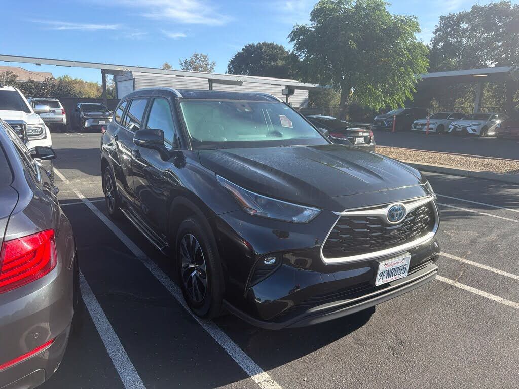 2023 TOYOTA Highlander