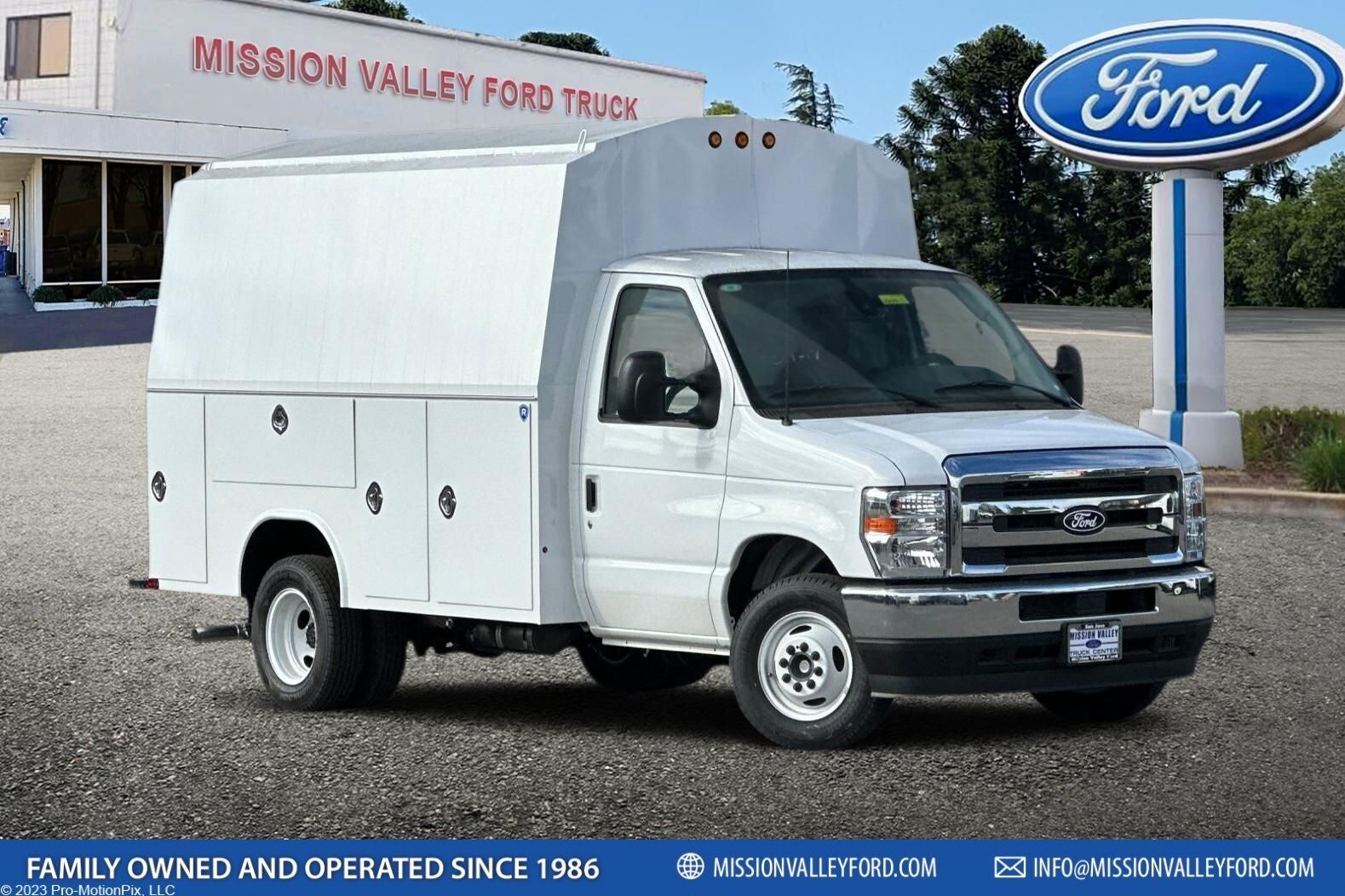 2026 FORD E-350