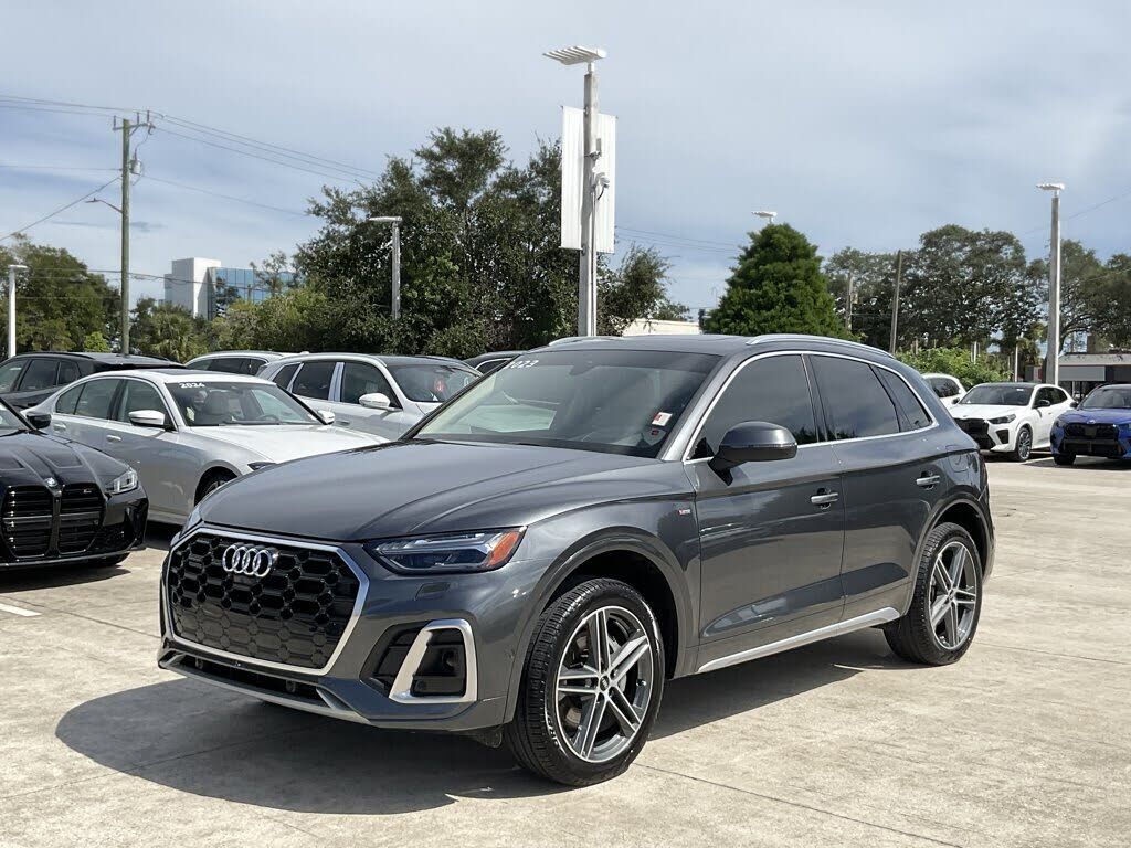 2023 AUDI Q5 e