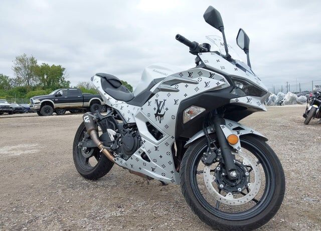 2024 KAWASAKI Ninja