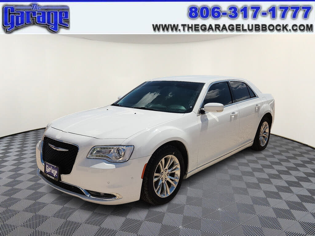 2021 CHRYSLER 300