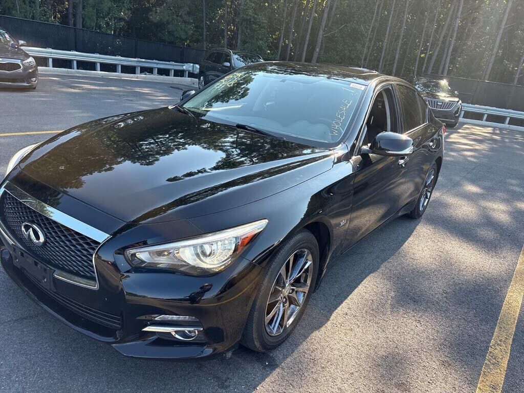 2017 INFINITI Q50