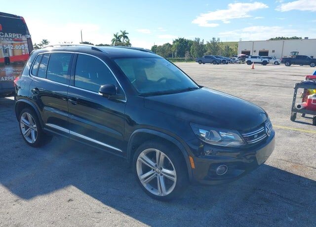 2014 VOLKSWAGEN Tiguan