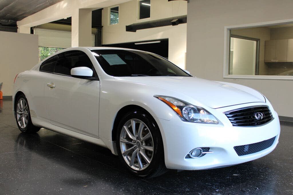 2013 INFINITI G37