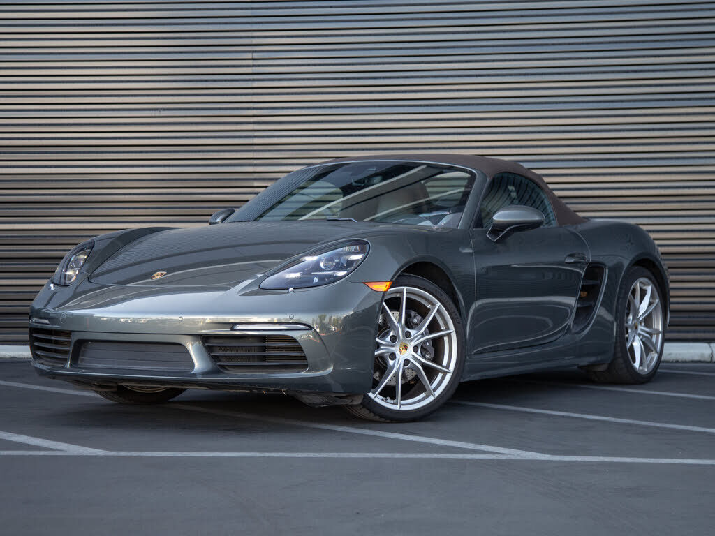 2022 PORSCHE 718