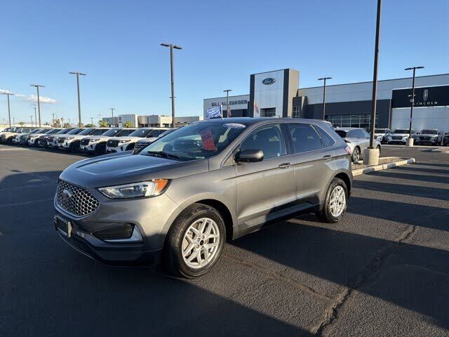 2023 FORD Edge