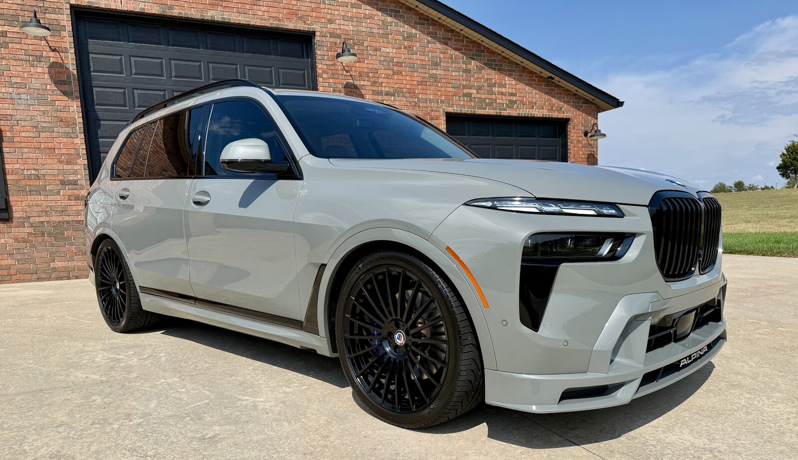 2025 BMW X7