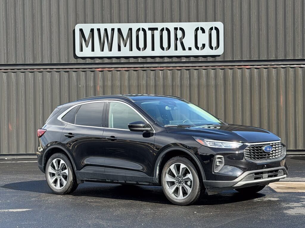 2025 FORD Escape