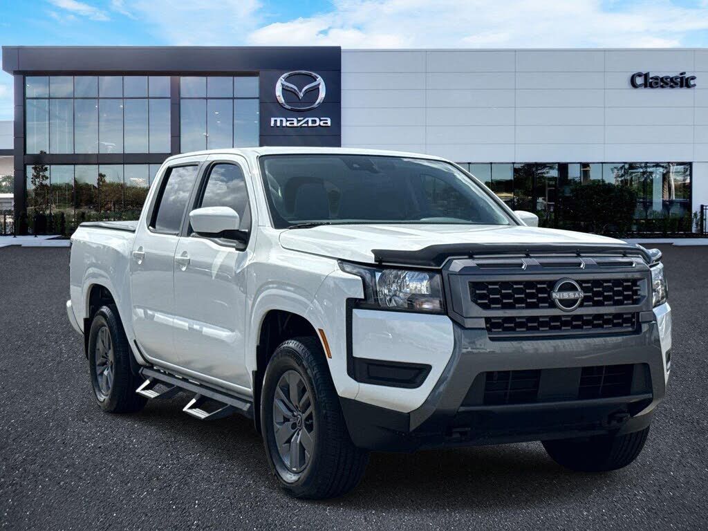 2025 NISSAN Frontier