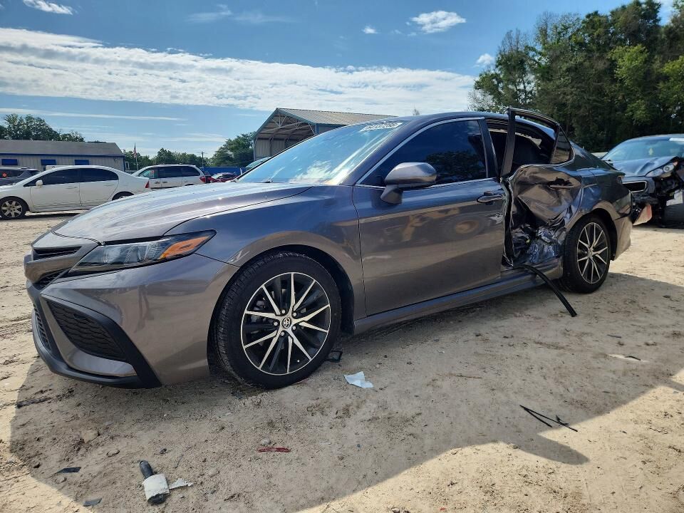 2021 TOYOTA Camry
