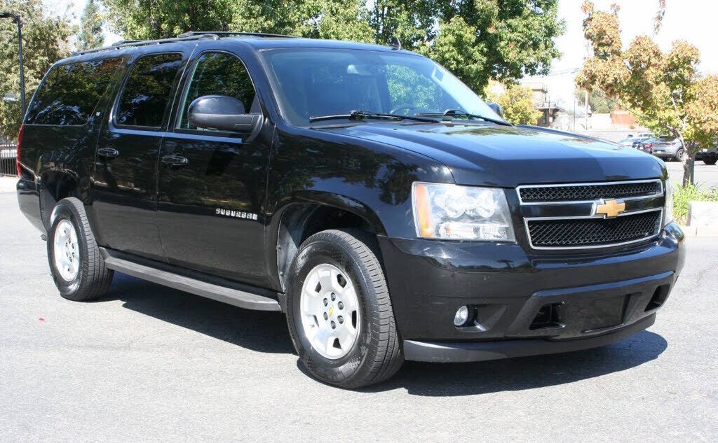 2013 CHEVROLET Suburban