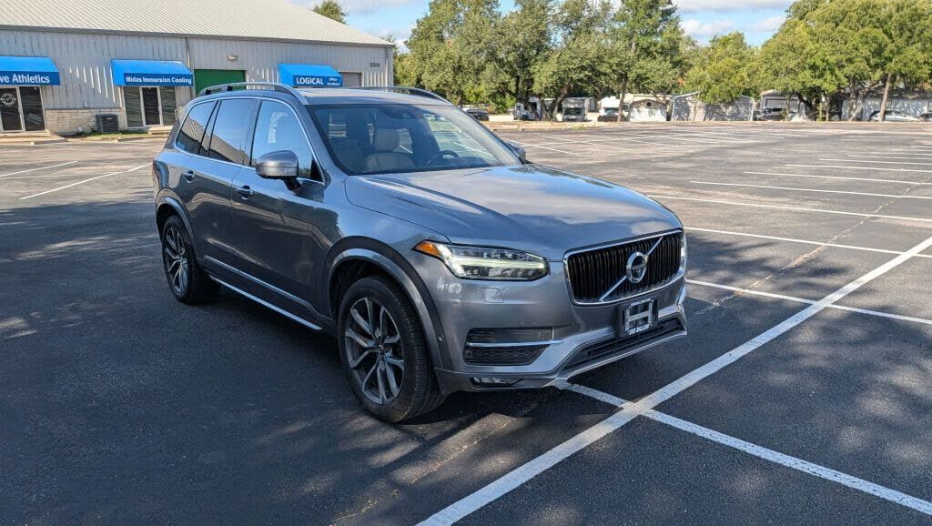 2017 VOLVO XC90