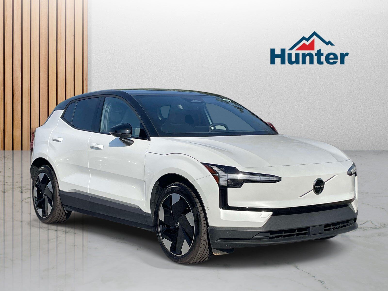 2025 VOLVO EX30