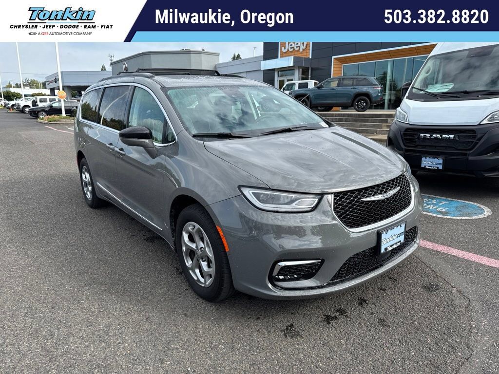 2022 CHRYSLER Pacifica