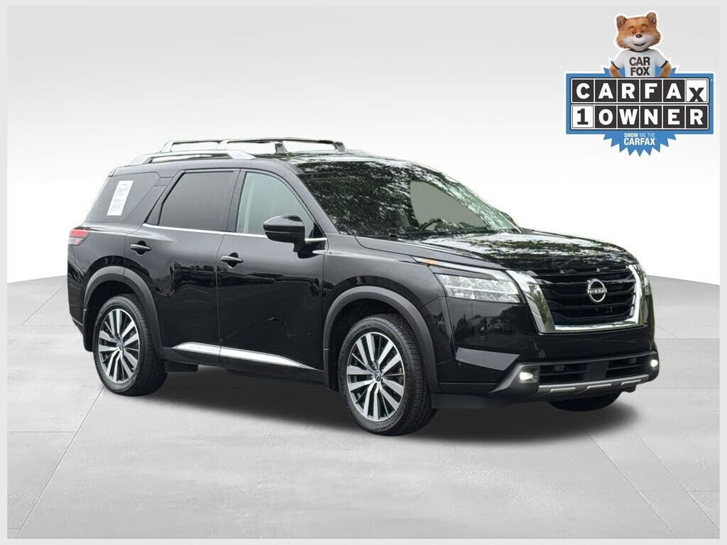 2022 NISSAN Pathfinder