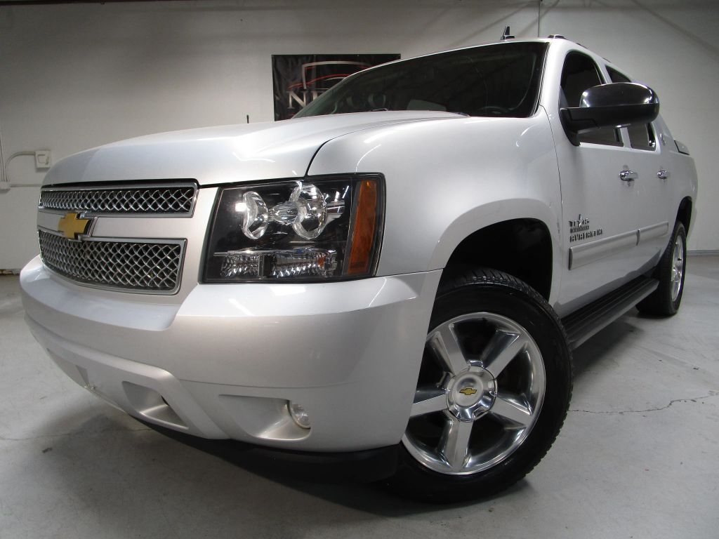 2013 CHEVROLET Avalanche