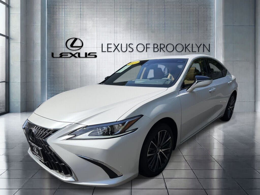 2023 LEXUS ES