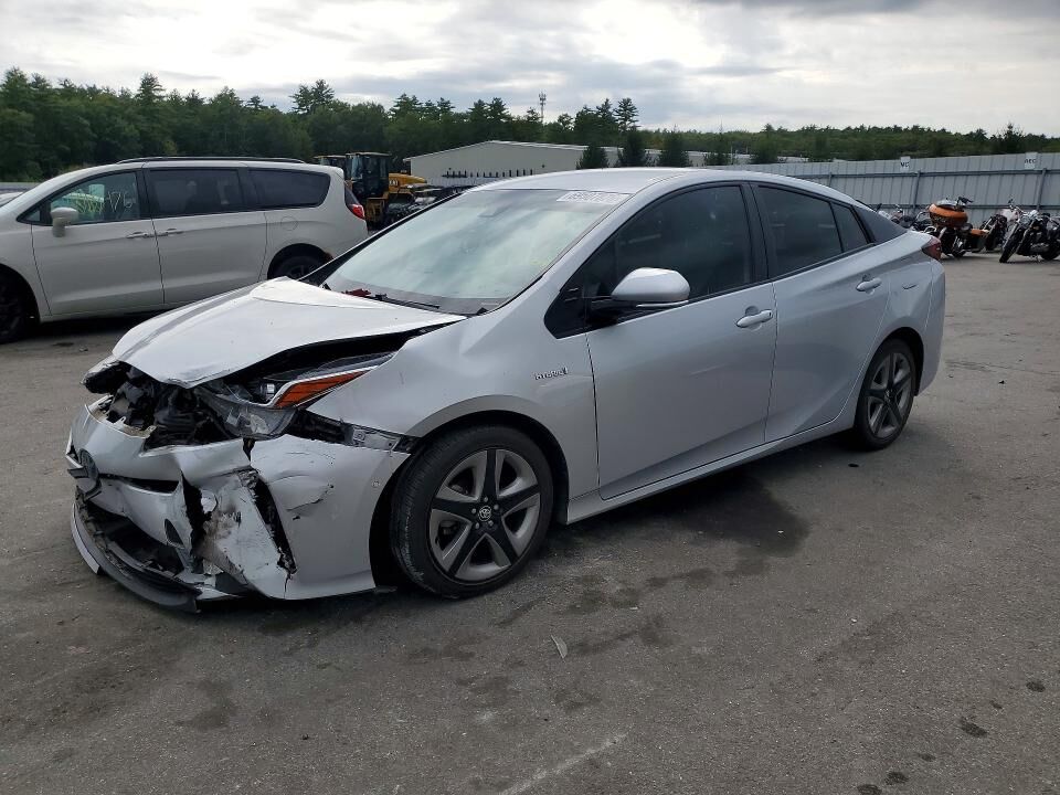 2019 TOYOTA PRIUS