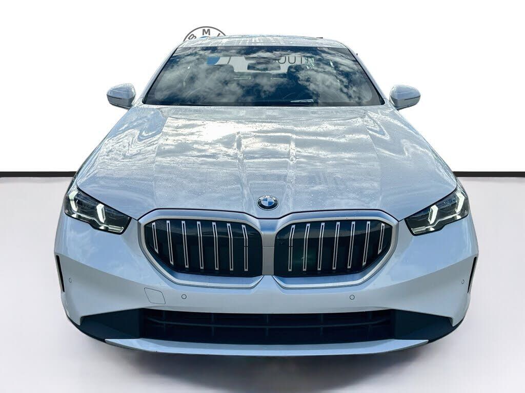 2025 BMW 530i