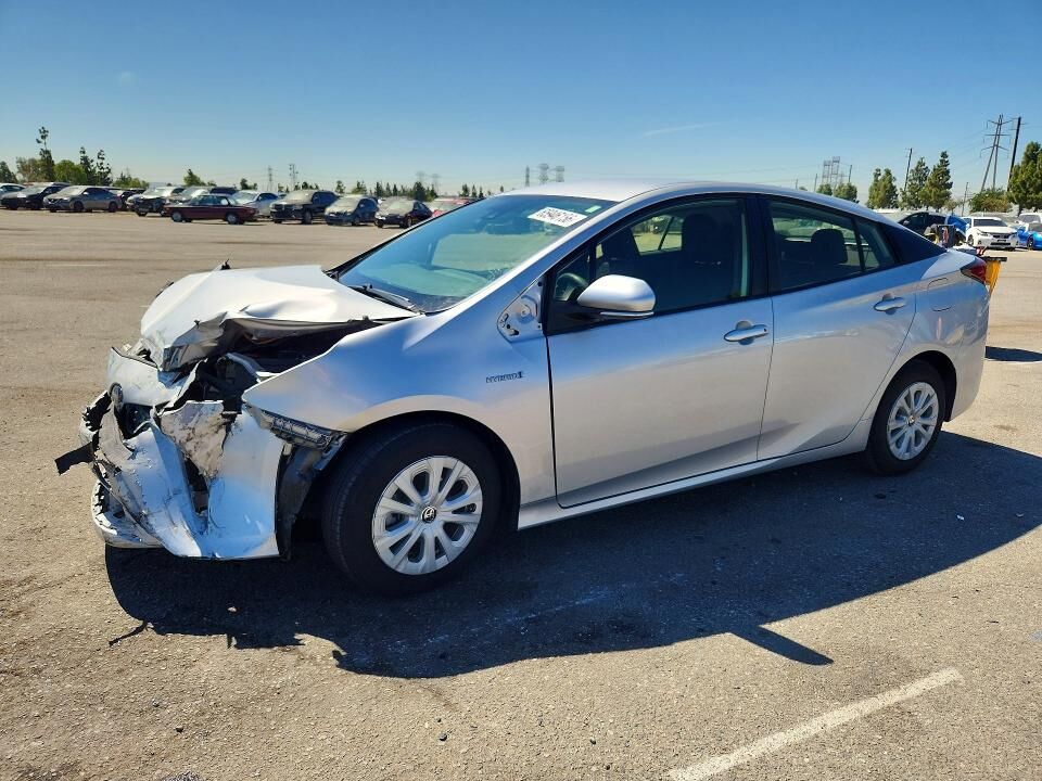 2019 TOYOTA PRIUS