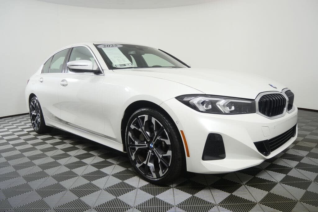 2025 BMW 330i