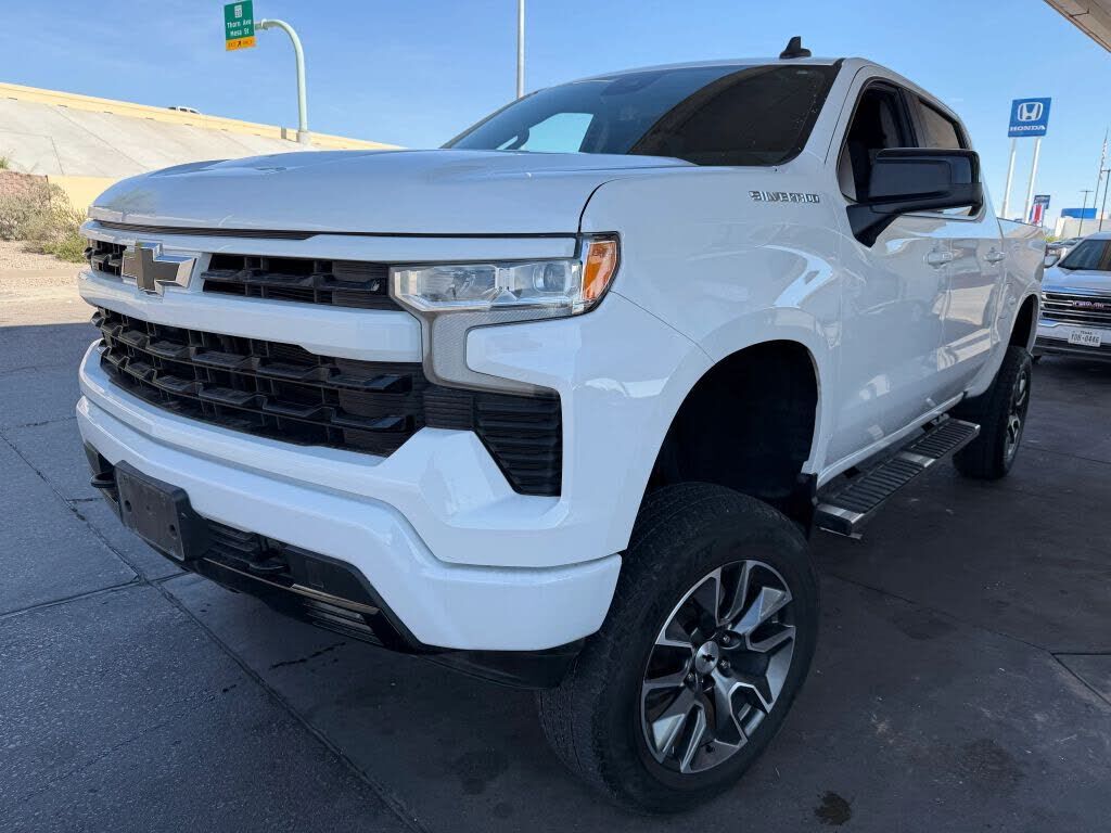 2023 CHEVROLET Silverado