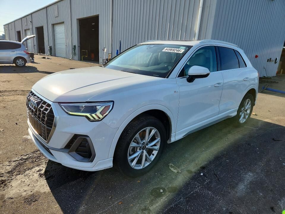 2022 AUDI Q3