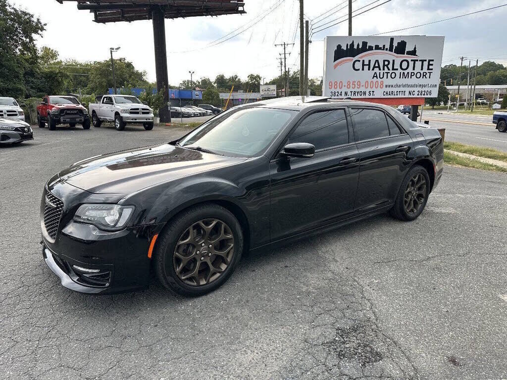 2017 CHRYSLER 300