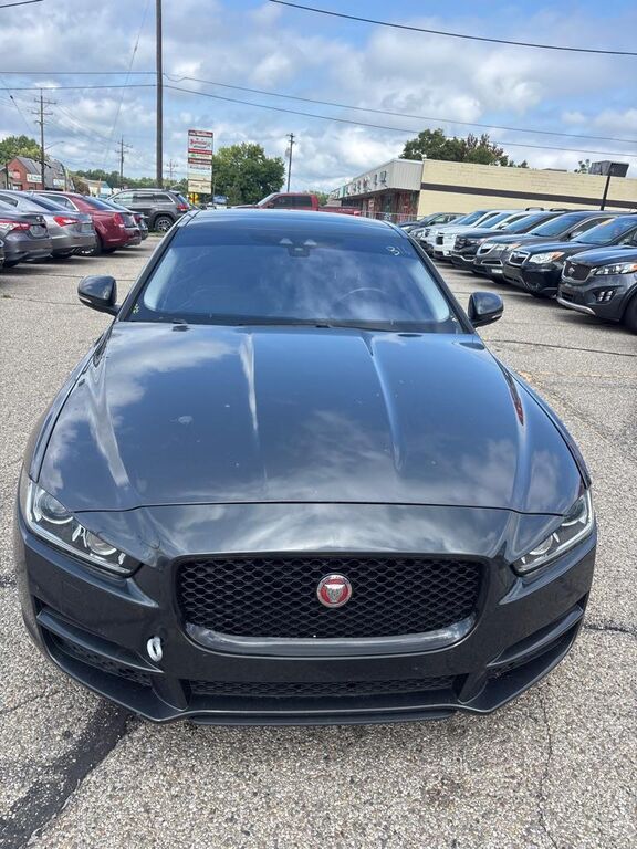 2017 JAGUAR XE