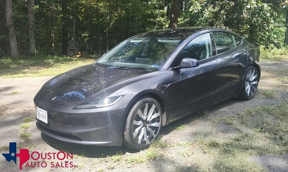 2024 TESLA Model 3