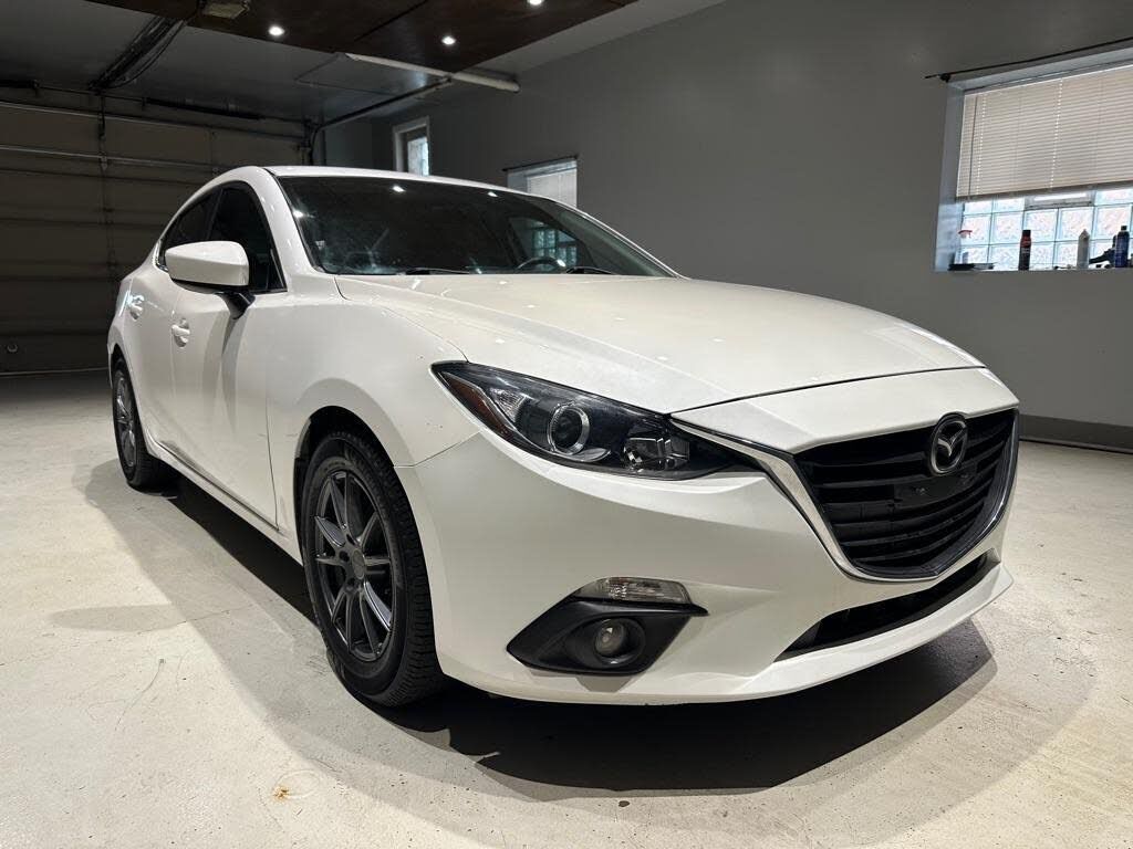 2015 MAZDA Mazda3