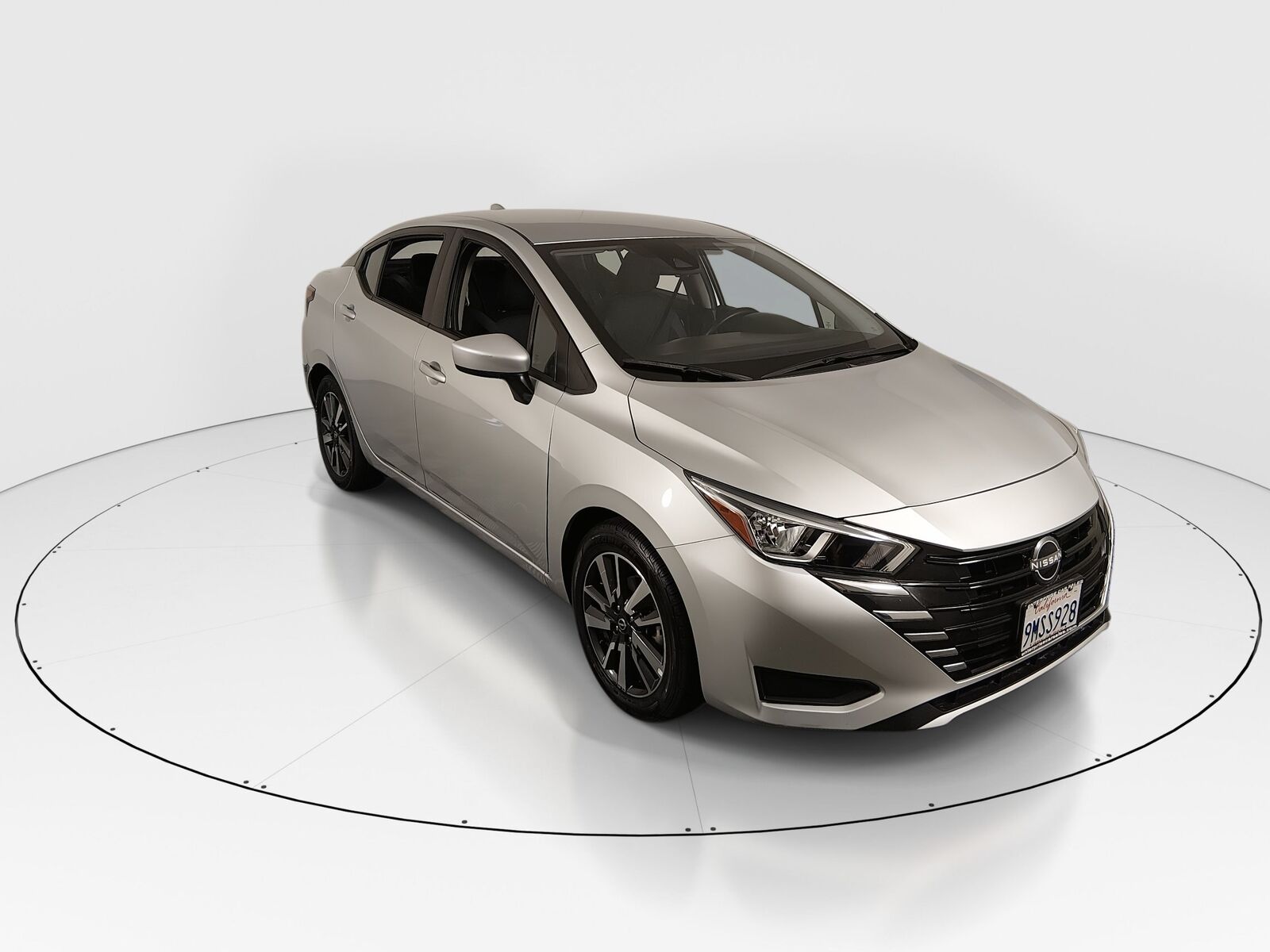 2024 NISSAN Versa