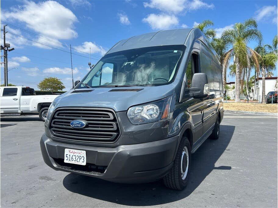 2019 FORD Transit