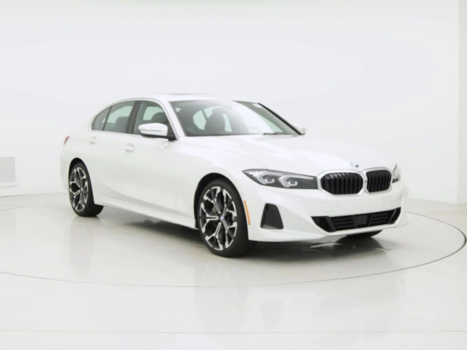 2025 BMW 330i
