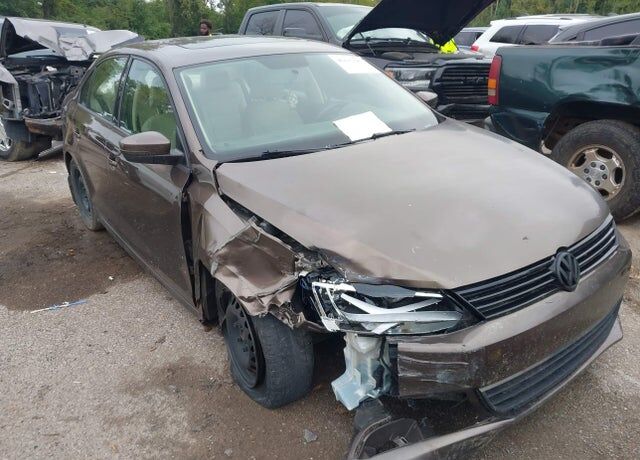 2011 VOLKSWAGEN Jetta