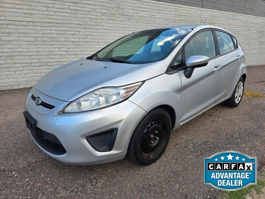 2013 FORD Fiesta