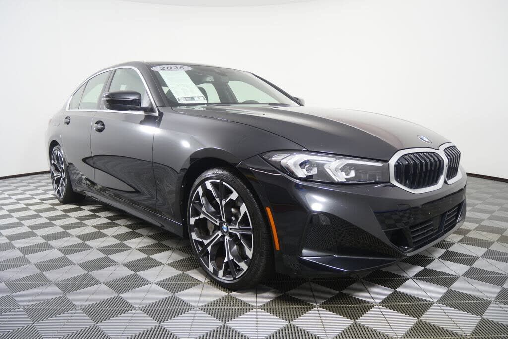 2025 BMW 330i