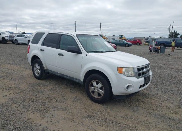 2011 FORD Escape