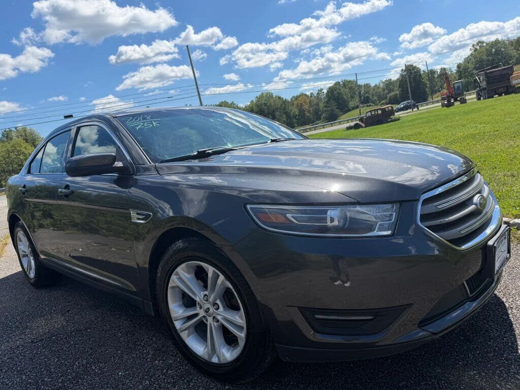 2018 FORD Taurus