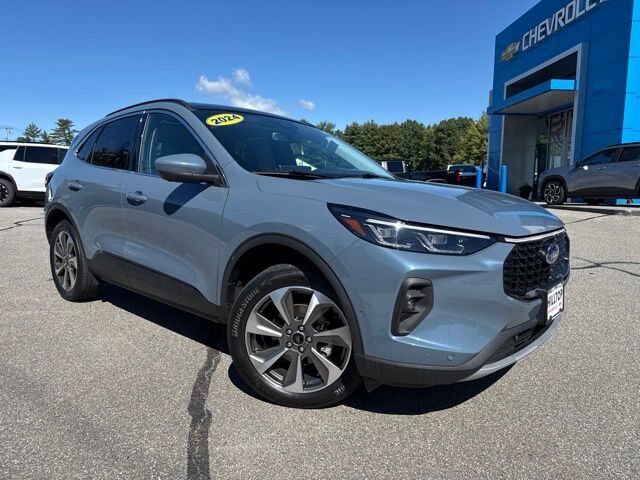 2024 FORD Escape