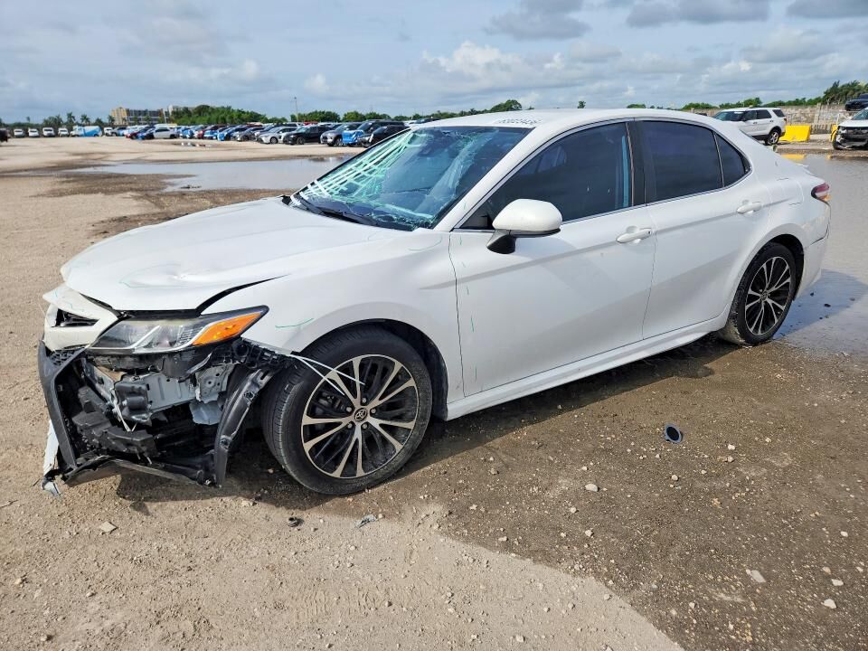 2020 TOYOTA Camry