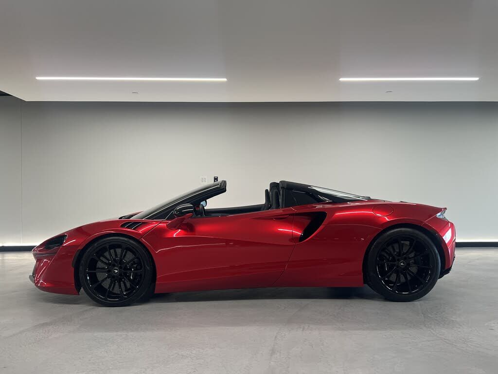 2025 MCLAREN ARTURA