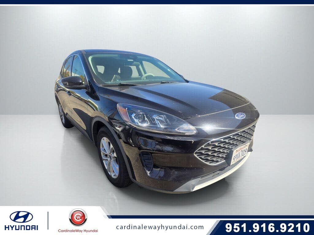2021 FORD Escape
