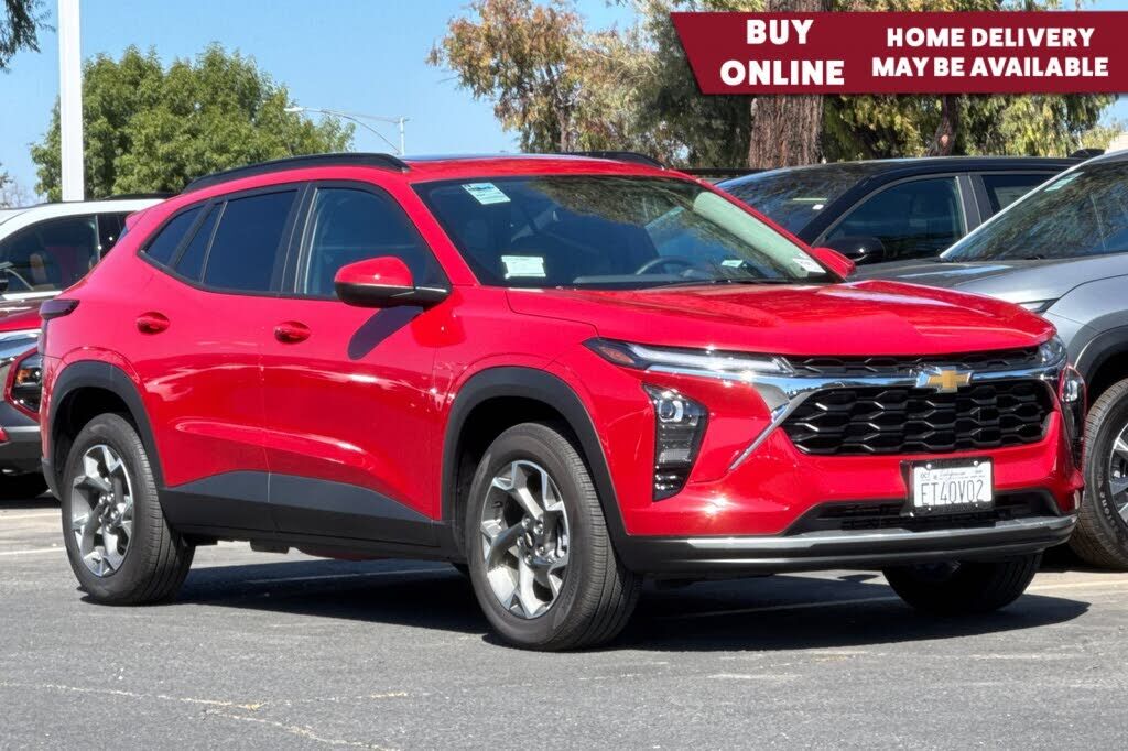 2026 CHEVROLET Trax