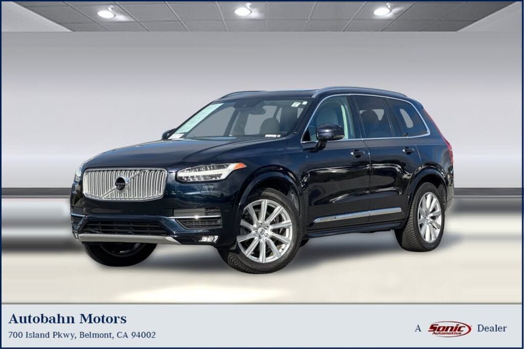 2017 VOLVO XC90