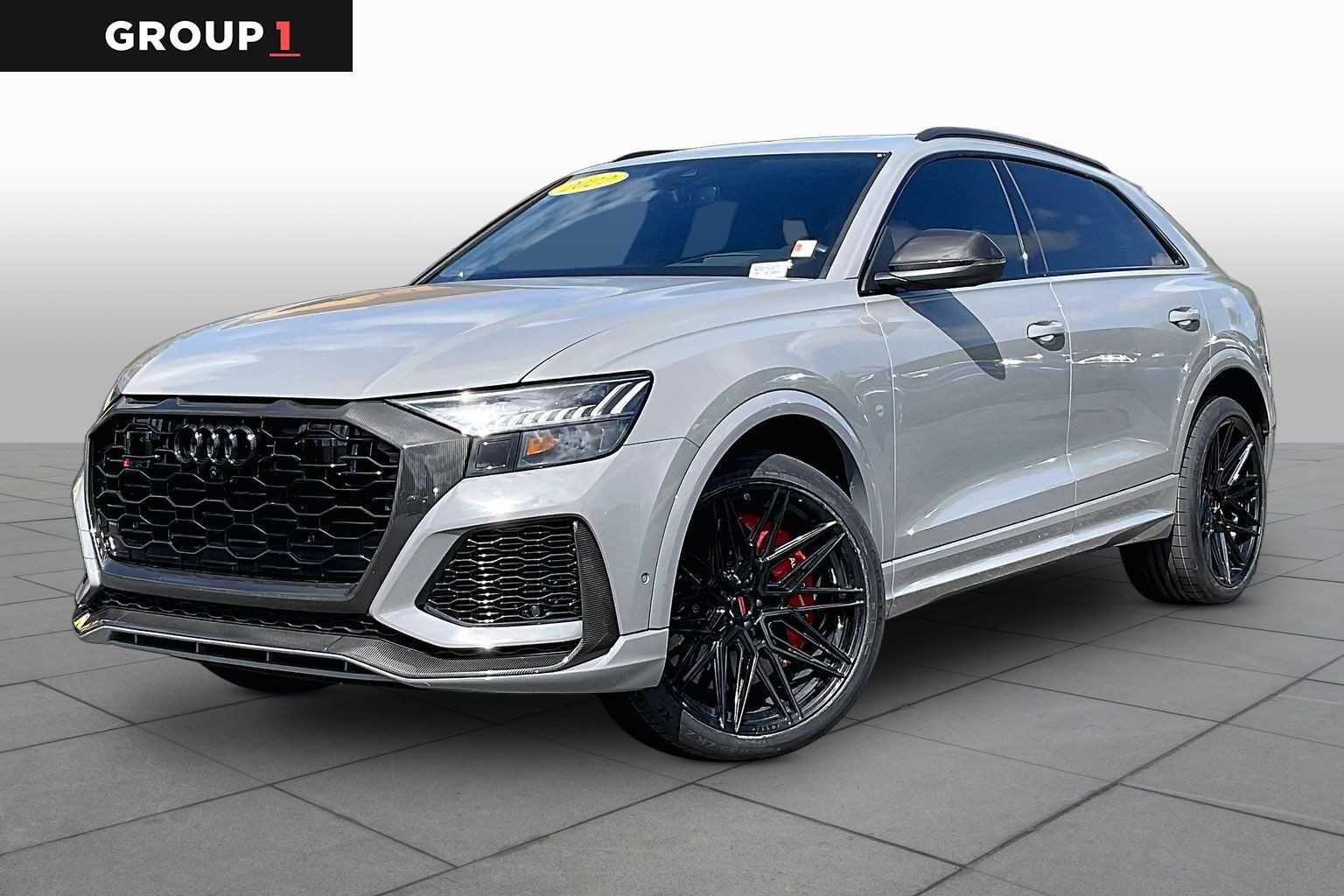 2022 AUDI RS Q8