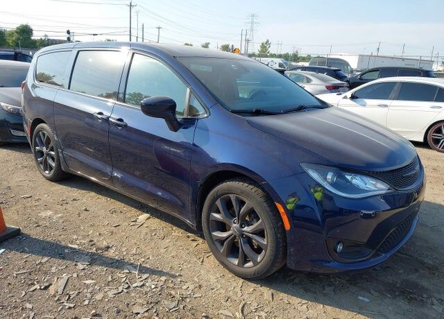 2019 CHRYSLER Pacifica
