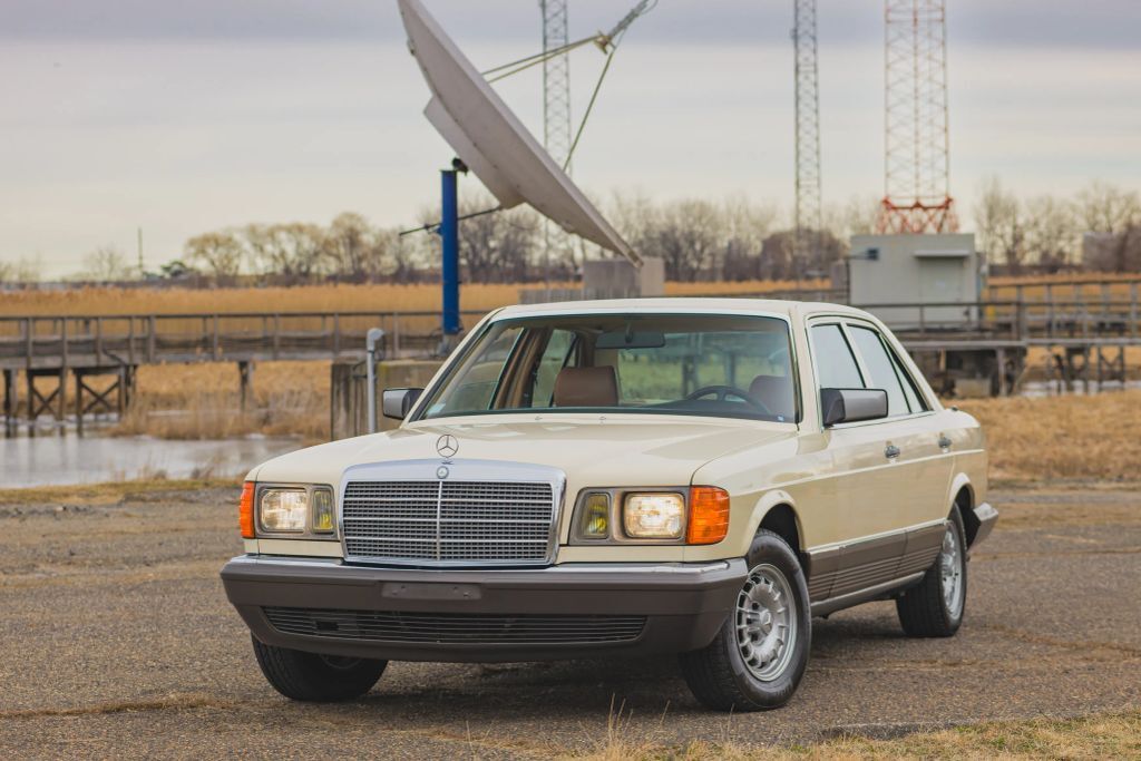 1984 Mercedes-Benz 300