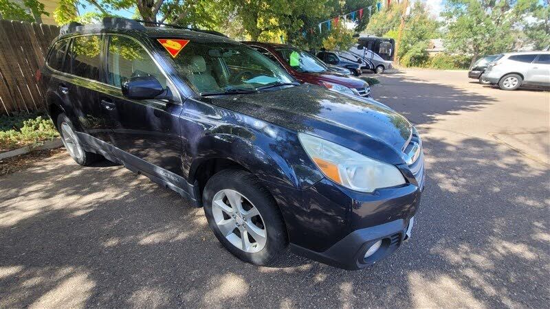 2013 SUBARU Outback